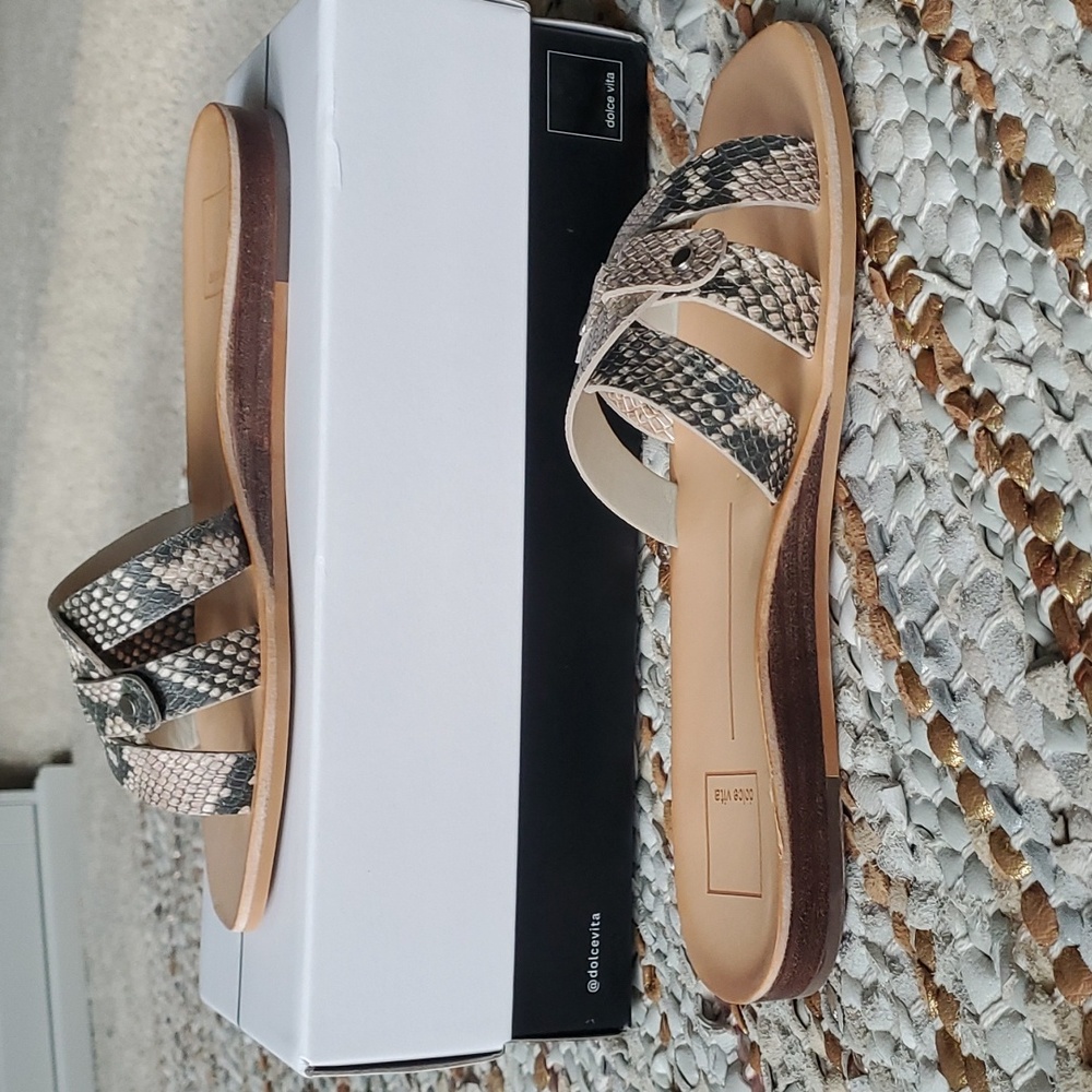 Dolce Vita Cait slide sandal - Picture 5 of 10